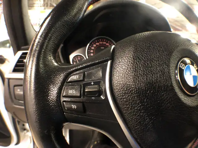 2018 BMW 3 Series 330I X-DRIVE SPORT PKG LEATHER SUNROOF NAVI CA - Photo 17