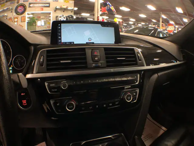 2018 BMW 3 Series 330I X-DRIVE SPORT PKG LEATHER SUNROOF NAVI CA - Photo 19