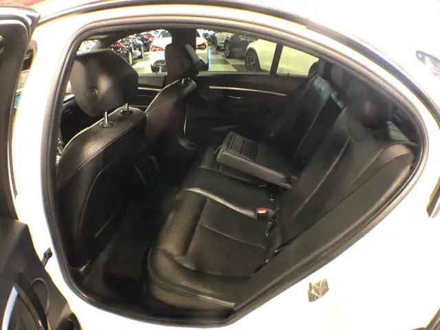 2018 BMW 3 Series 330I X-DRIVE SPORT PKG LEATHER SUNROOF NAVI CA - Photo 25