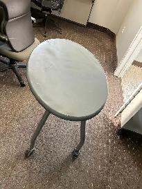 Coffee Table-Fair Condition-Call us now! - Photo 3