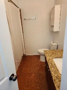 2500 - 3 Bedroom Upper Level Semi Brampton - Photo 5