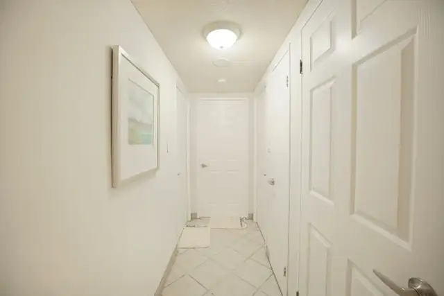 Condo for rent - Photo 3