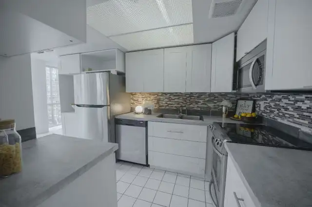 Condo for rent - Photo 10