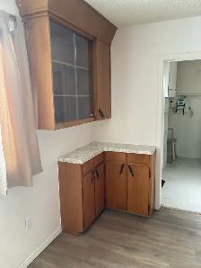 Small three bedroom house for rent in Yorkton - Photo 2