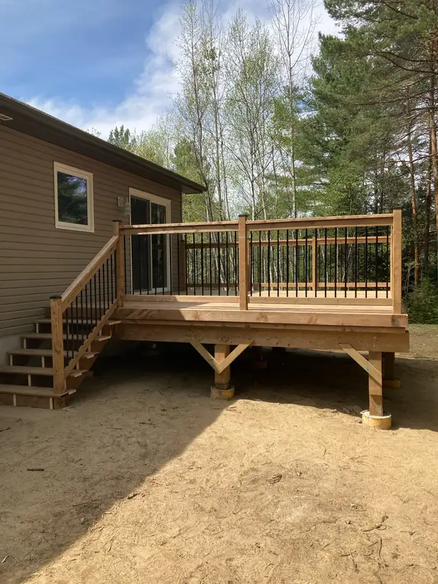 Deck and fence experts - Photo 4