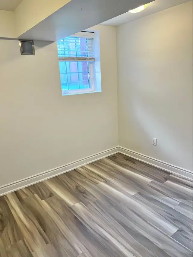 Basement For Lease in Brampton - Photo 5