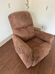 Free delivery Like New La-Z-Boy Rocking Recliner used 2 month - Photo 3