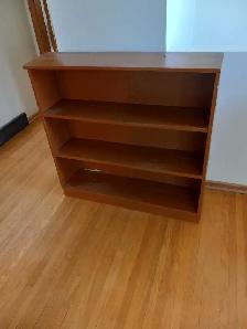 Solid wood bookcase - Photo 2