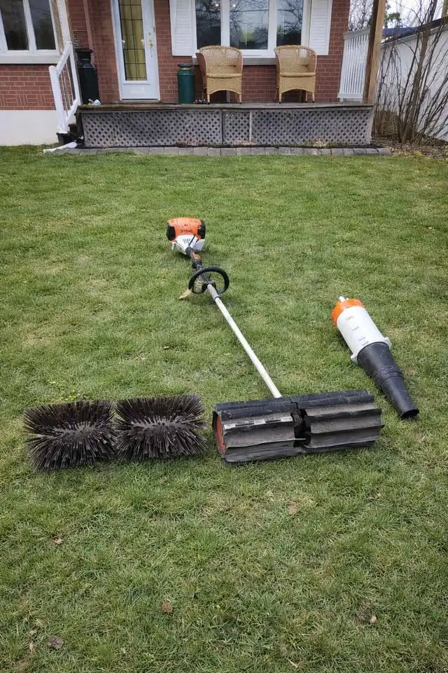 Nettoyage de gravier - Balai mécanique