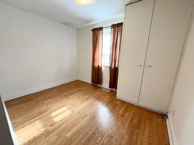 3 Bedroom Large House - Photo 10