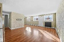 PRIME LOCATION - 3 bedroom townhouse - 14530 52 ST NW - Photo 3