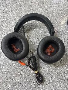 JBL Quantum 910 Wired Headset - Photo 2