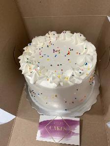 Milton bakery Classic vanilla cake 10 servings  from - Photo 6