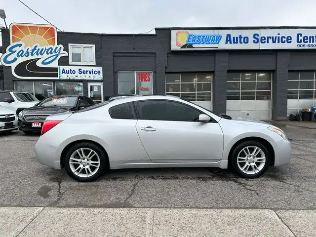 2008 Nissan Altima 3.5 SE - Photo 4