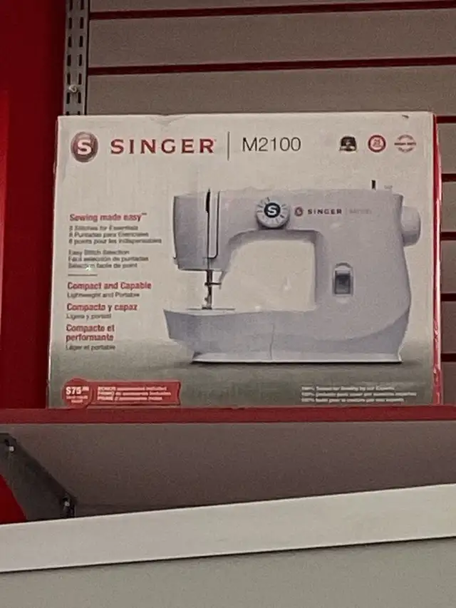 machine à coudre en boîte