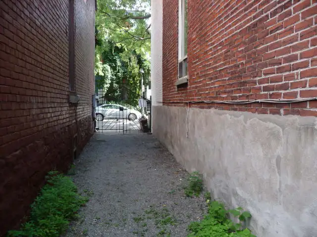 Plateau, Beau 3 ½ MEUBLÉ ou NON MEUBLÉ, chauffé, 1100 $, libre. - Photo 9