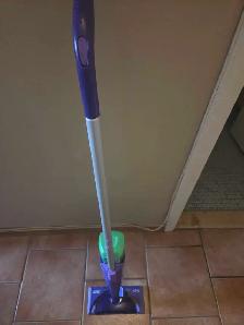 swiffer wetjet fonctionne bien batterie