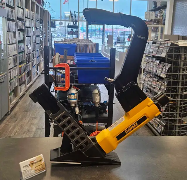 DEWALT Floor Air Nailer TOOL ONLY