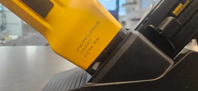 DEWALT Floor Air Nailer TOOL ONLY - Photo 2