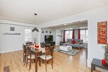 Full House 3 1 Bed Townhouse | 6 Parking | Brampton West - Photo 2