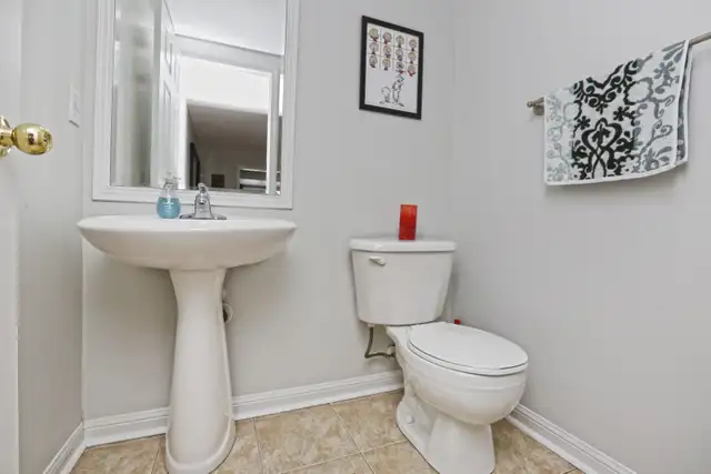 Full House 3 1 Bed Townhouse | 6 Parking | Brampton West - Photo 7