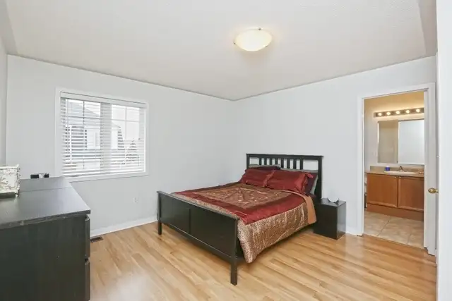 Full House 3 1 Bed Townhouse | 6 Parking | Brampton West - Photo 17