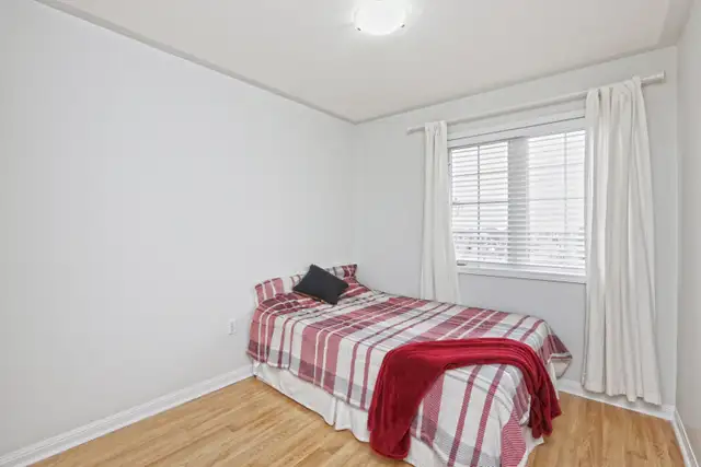 Full House 3 1 Bed Townhouse | 6 Parking | Brampton West - Photo 20