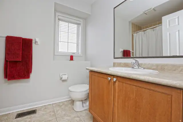 Full House 3 1 Bed Townhouse | 6 Parking | Brampton West - Photo 22
