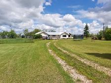 Acreage for quick sale! Handyman special!
