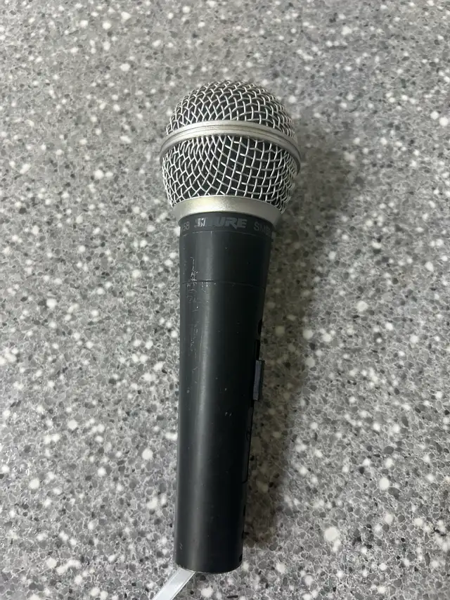 Shure SM58 Uni-Directional Cardioid Microphone