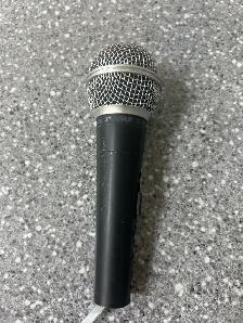 Shure SM58 Uni-Directional Cardioid Microphone