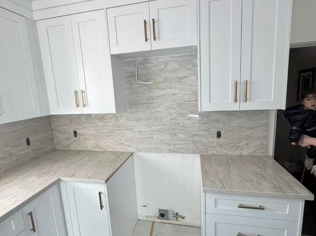 Modern White Kitchen Quartz Countertops - Low Price