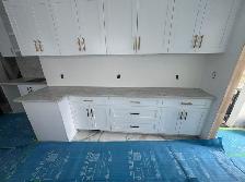 Modern White Kitchen Quartz Countertops - Low Price - Photo 4