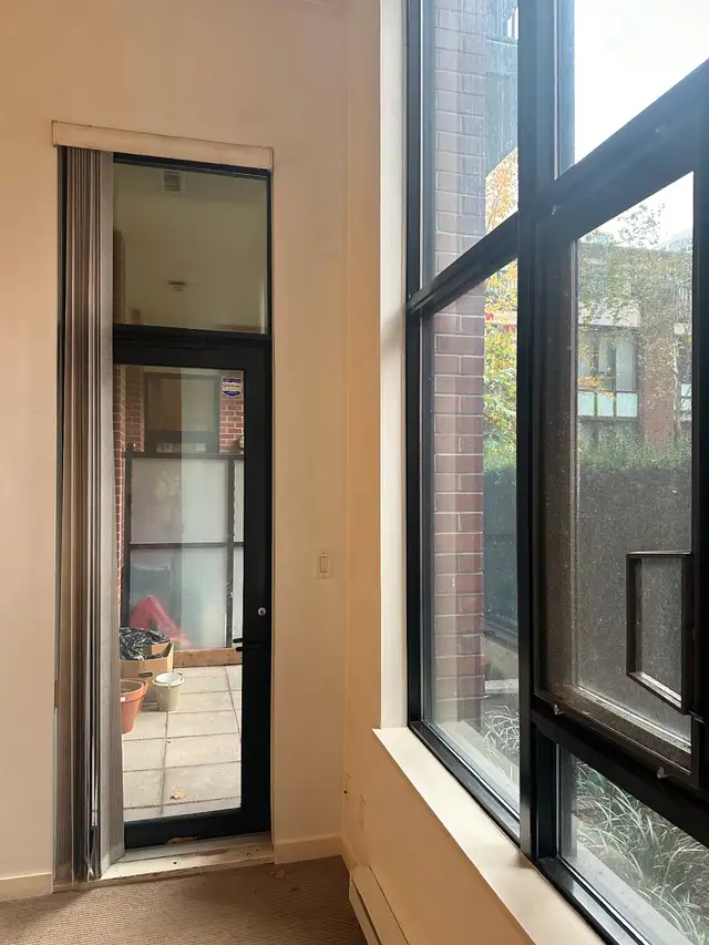 ONE BEDROOM   DEN - Photo 2