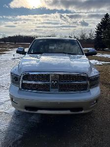 Selling my 2012 Ram 1500 Laramie Longhorn asking 25000/obo - Photo 2