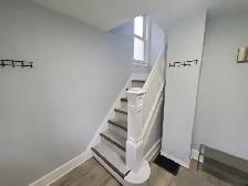 Luxury reno'd huge 5bd & 2bth near waterfront avail May 1st - Photo 6