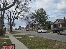 Luxury reno'd huge 5bd & 2bth near waterfront avail May 1st - Photo 18