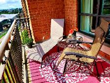 Beautiful 1 Bedroom Condo with Parking Available Immediately! - Photo 8