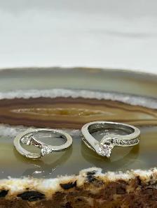 Elegant Bypass Diamond Ring Set - Photo 5