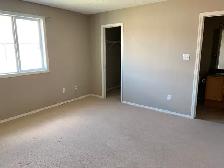 Rutherford Duplex for Rent! Close to school and the airport! - Photo 7