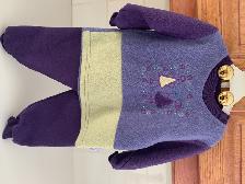 9 ITEMS BÉBÉ $5.00CH: 4 VETEMENTS, 1CHAPEAU FILLETTE 3 COUVERTES - Photo 2