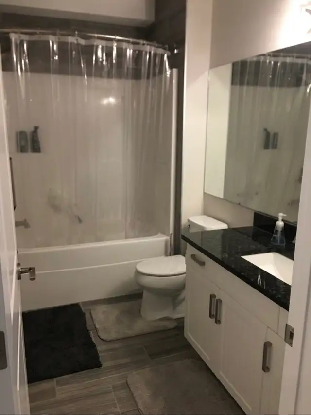 large room for rent - Photo 8