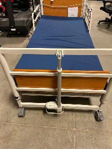 Electric hospital bed multiple ways adjustable - Photo 2