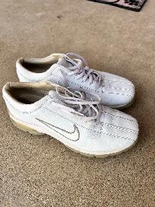 Nike Ladies Golf Shoes (Size 10)