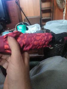 selling umbrella - Photo 2