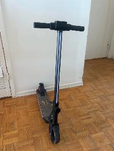 Kids Electric Scooter - Photo 5