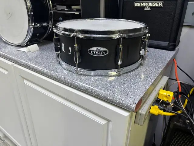 Pearl Modern Utility Snare Drum 14x6.5 Satin - Photo 3