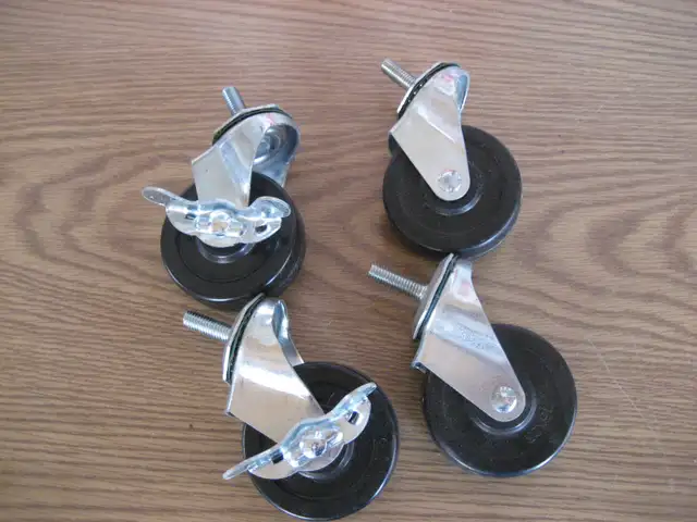 4 3' swivel castors - new