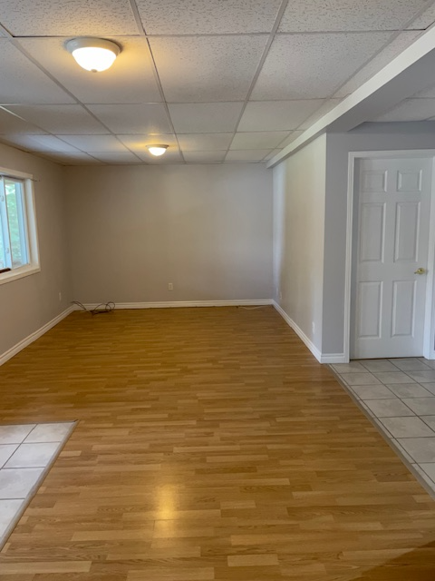 Apartment 15 mins from Huntsville, Quiet, Bright 2 BR, No stairs - Photo 5