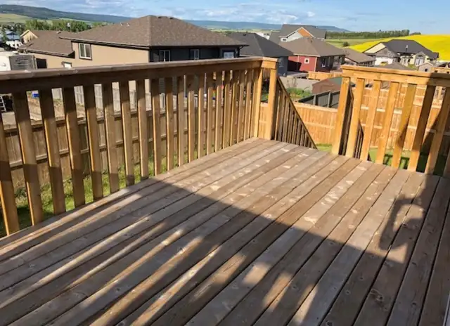 QUALITY, OPEN, 3 BEDROOM, GARAGE & FENCED YARD, FRANK ROSS AREA - Photo 9